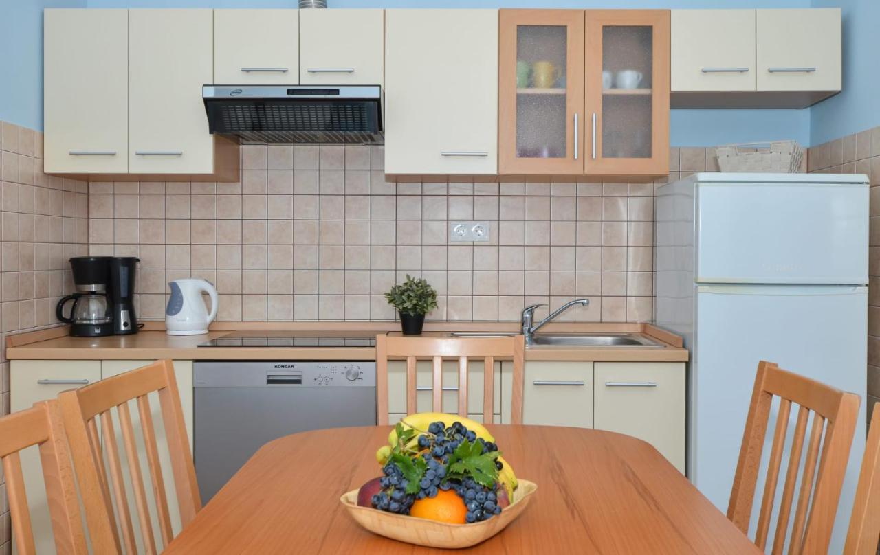 Apartments Santo Trogir - Okrug Gornji Eksteriør billede