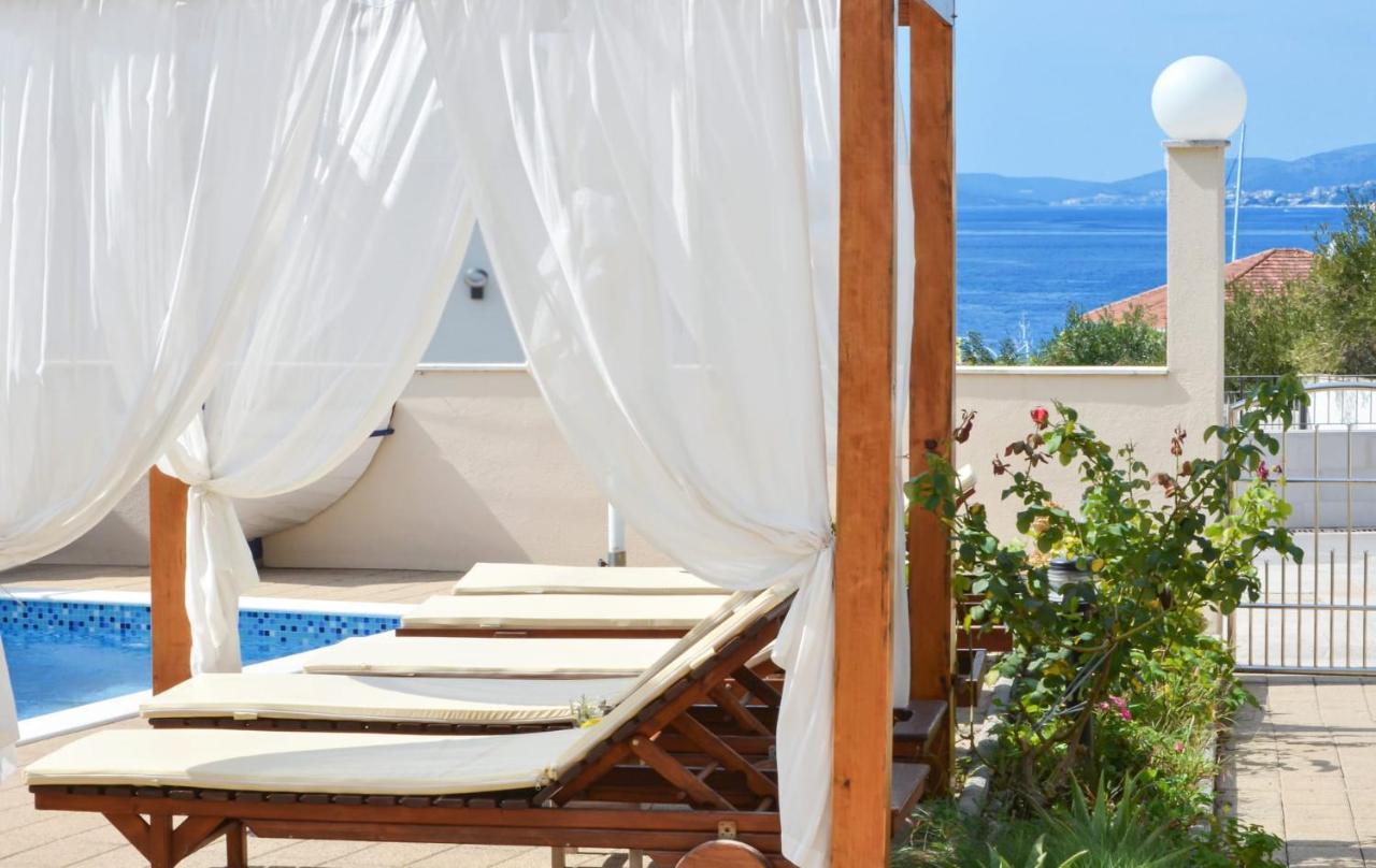 Apartments Santo Trogir - Okrug Gornji Eksteriør billede