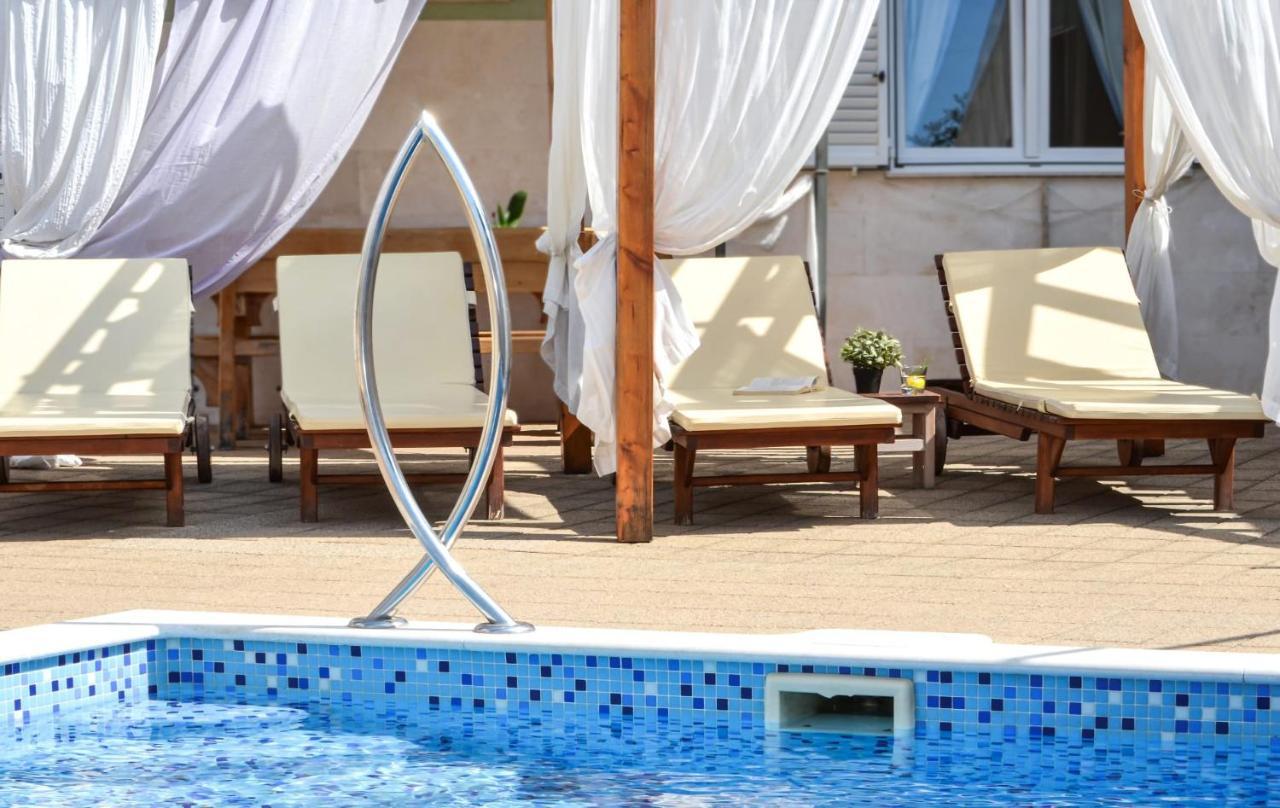 Apartments Santo Trogir - Okrug Gornji Eksteriør billede