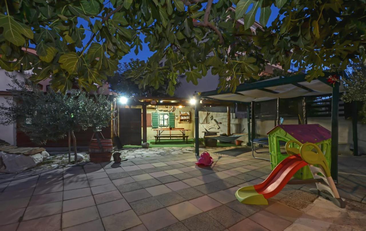 Apartments Santo Trogir - Okrug Gornji Eksteriør billede