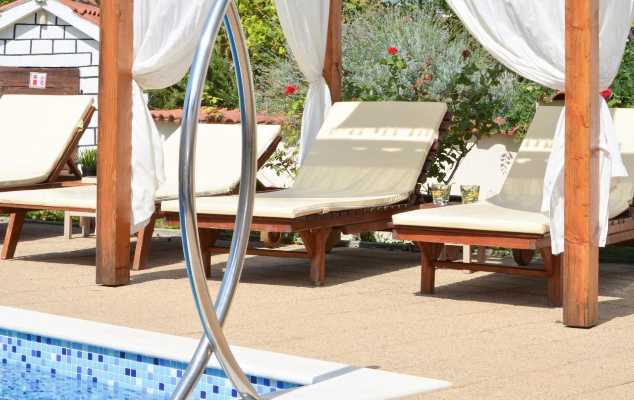 Apartments Santo Trogir - Okrug Gornji Eksteriør billede