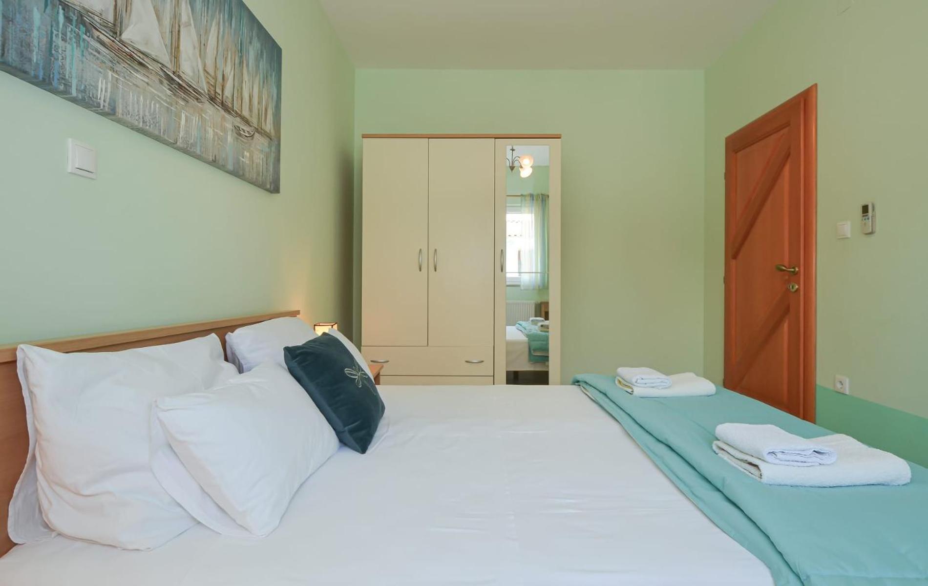Apartments Santo Trogir - Okrug Gornji Eksteriør billede