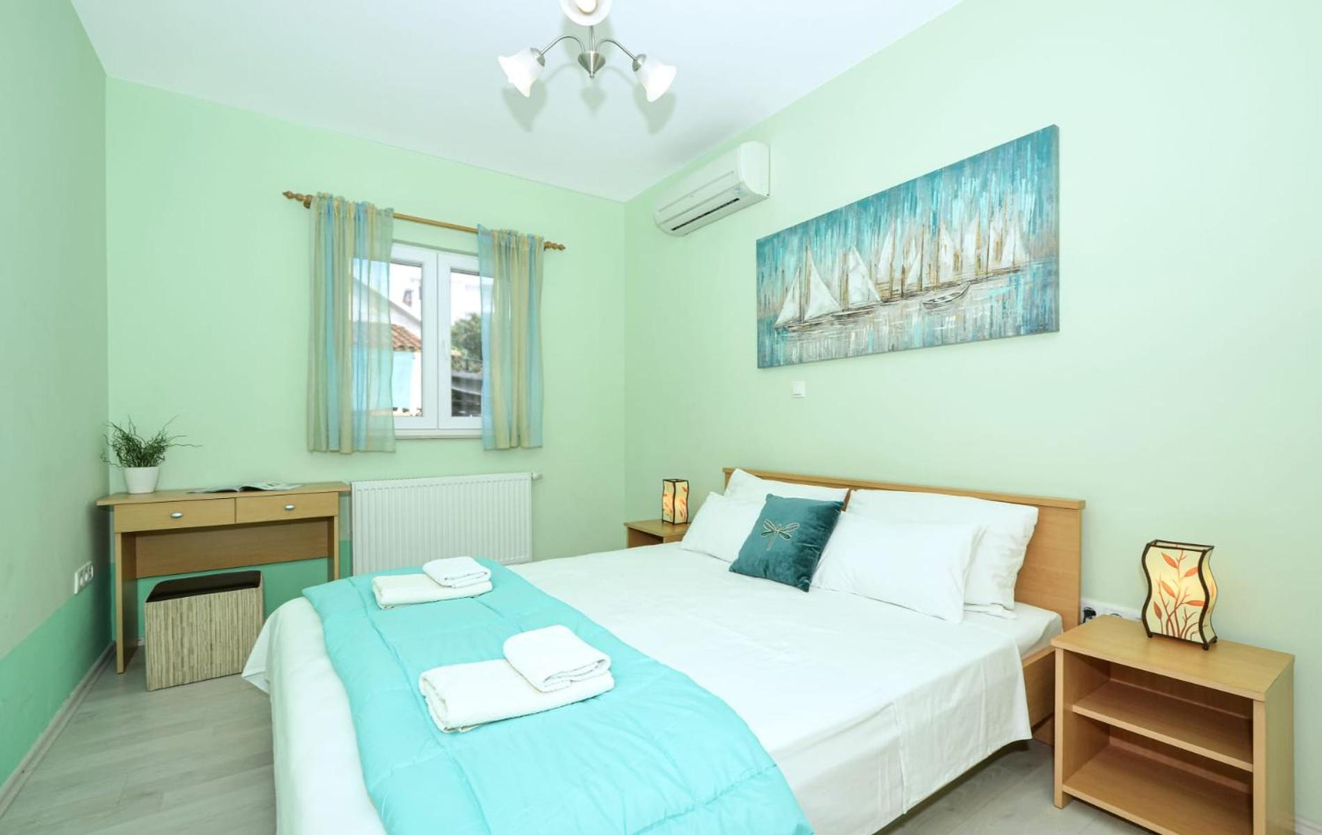 Apartments Santo Trogir - Okrug Gornji Eksteriør billede