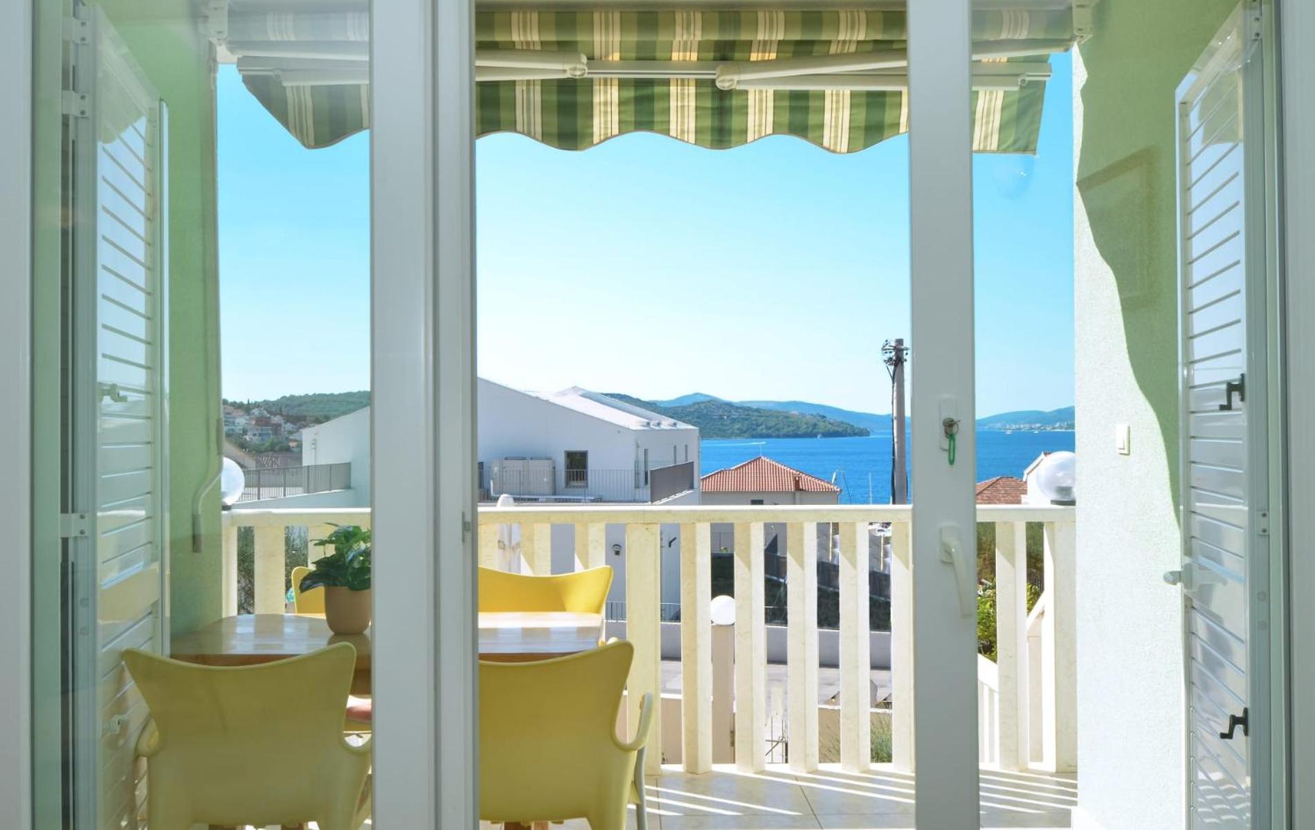 Apartments Santo Trogir - Okrug Gornji Eksteriør billede